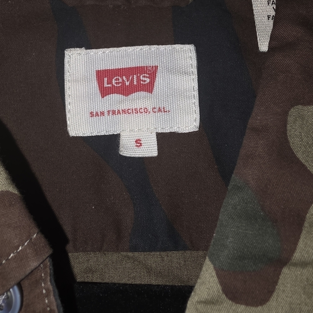 Levi's Camouflage Shirt | Sz Small - Picture 2 of 5